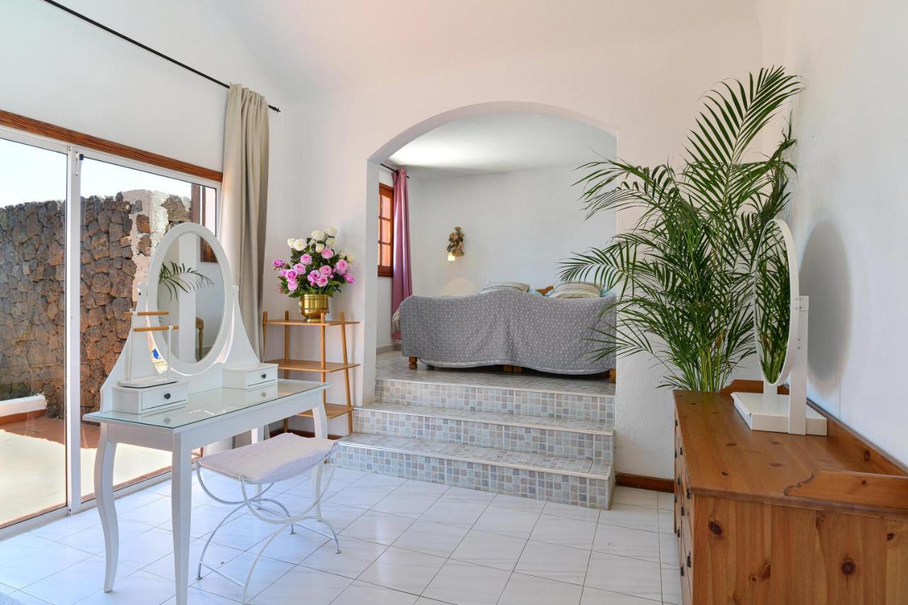 Villa Alex ปูแอร์โตเดลคาร์เมน ภายนอก รูปภาพ
